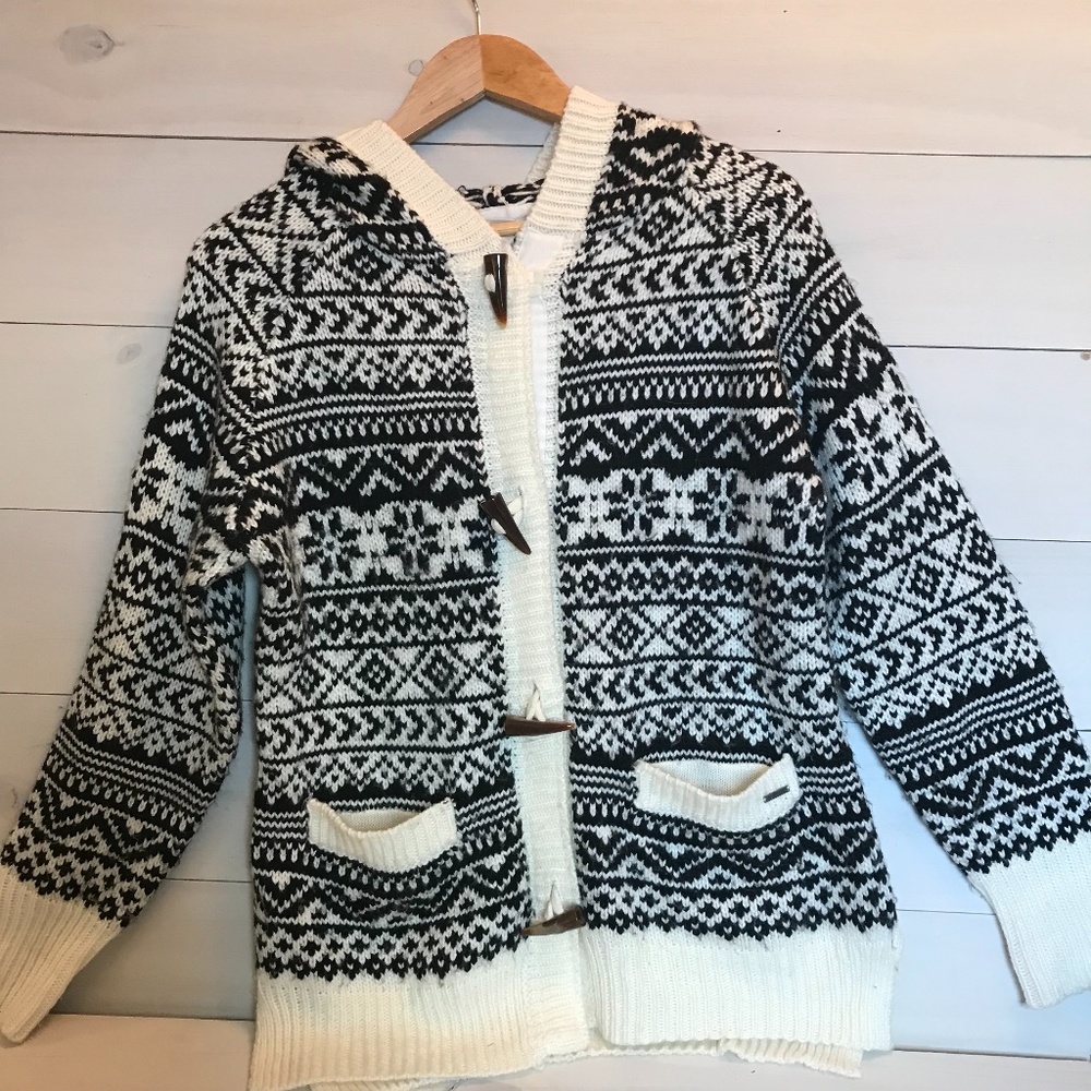 Avalanche Women's Button Up Hooded Sweater Medium